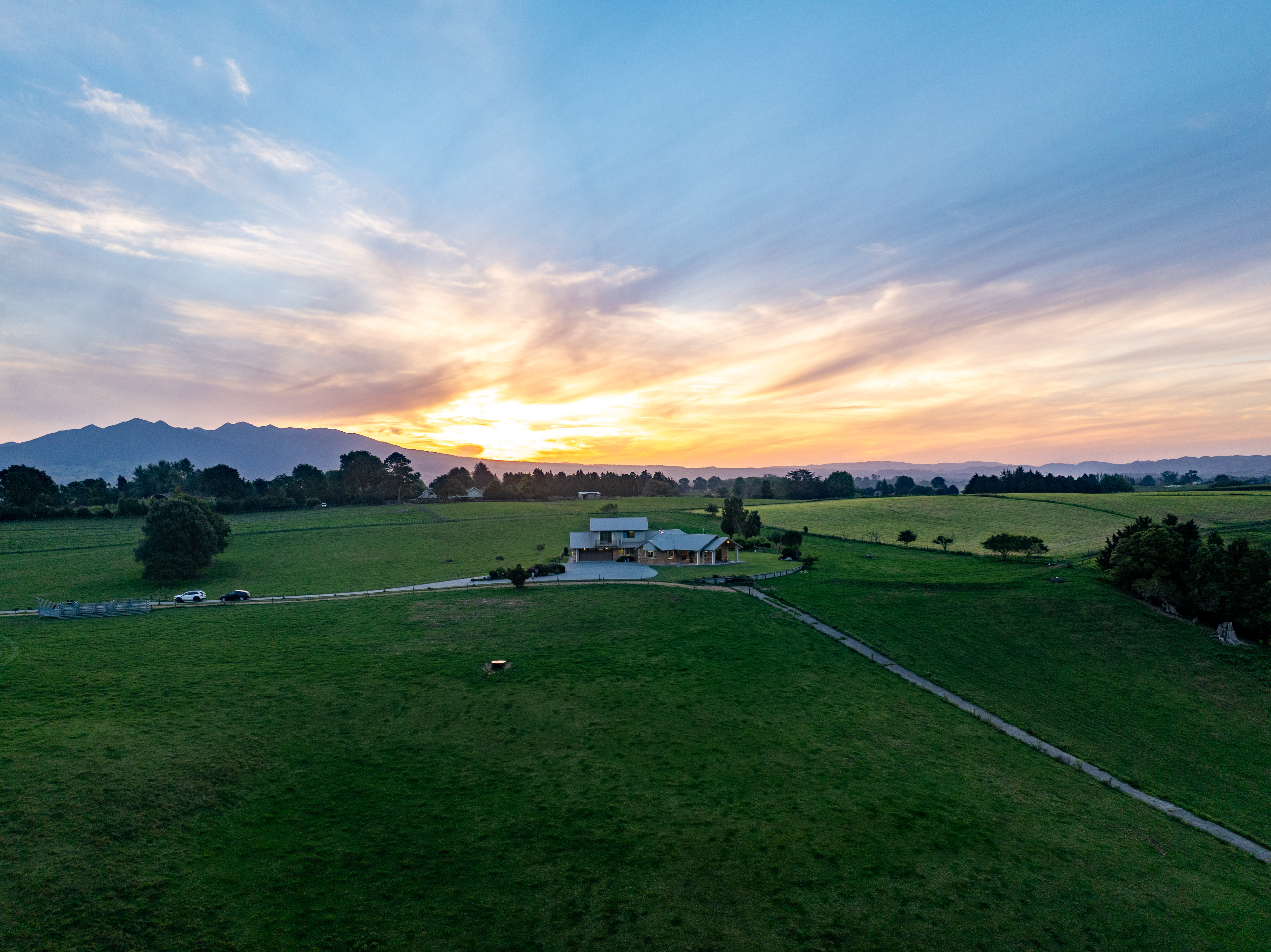 TWR218663
